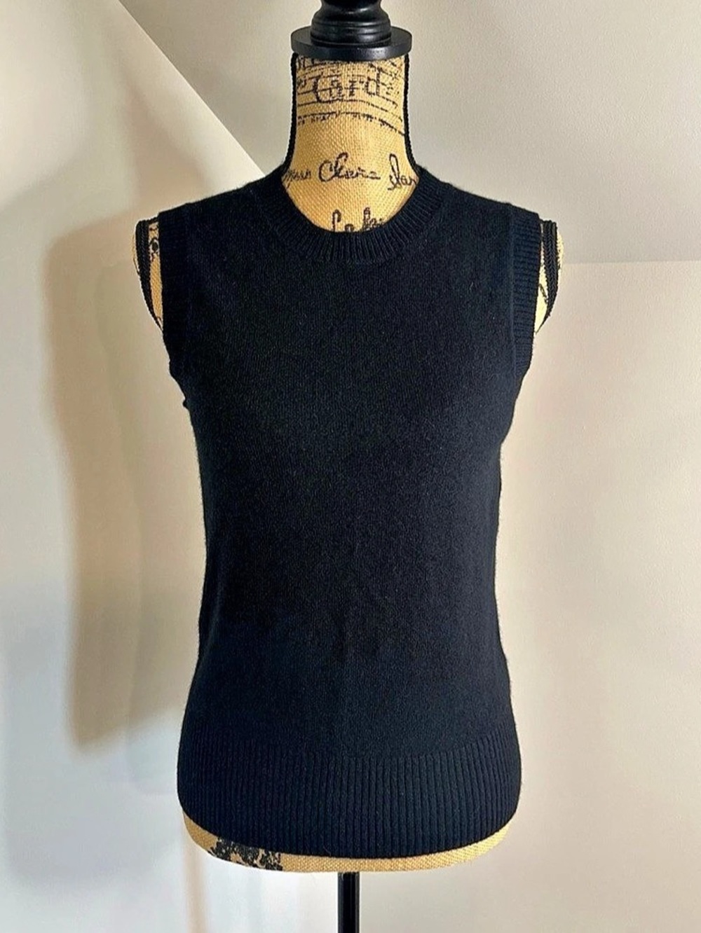 J. Crew Women’s Size M 100% Cashmere Sweater Vest Black Crewneck Sleeveless